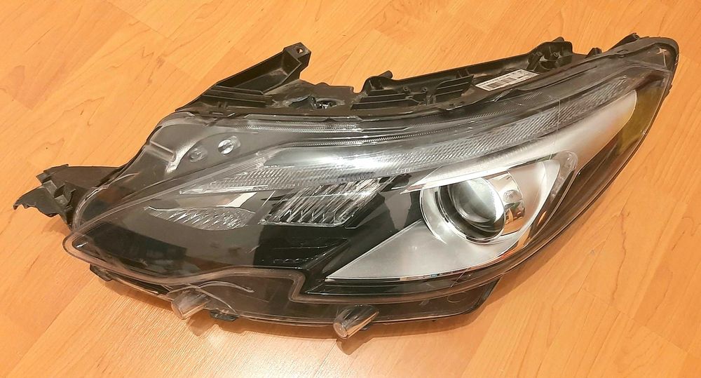 ÓTICA esquerda Peugeot 2008 COM Motor