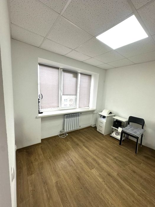Кабінет в оренду в студії краси