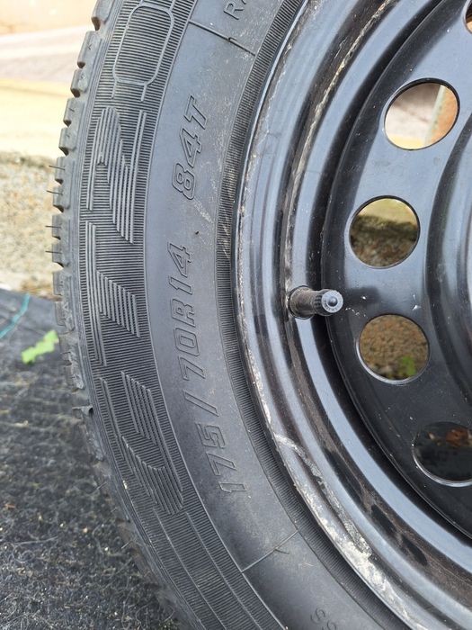 Jante e pneu Goodyear 175 70 R14