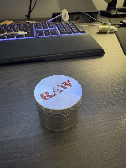 Młynek Grinder Raw