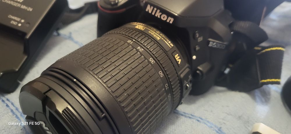 Дзеркальний фотоапарат D5300