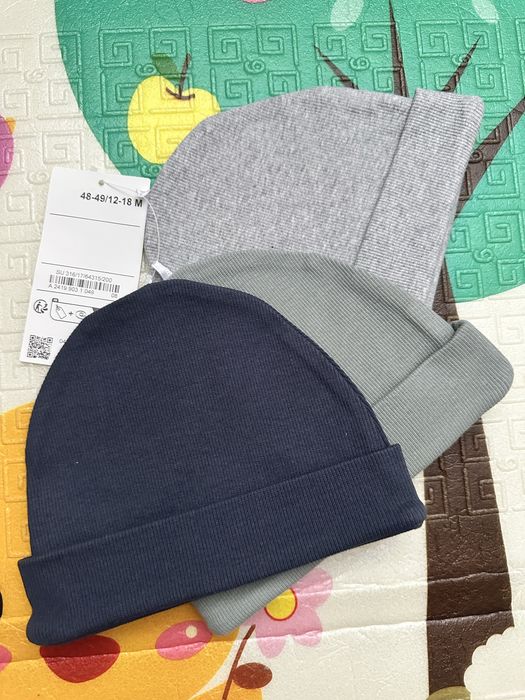 Шапки весняні на хлопчика C&A