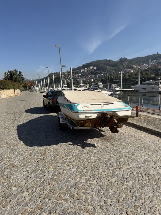 Barco de recreio Champion 6 lugares