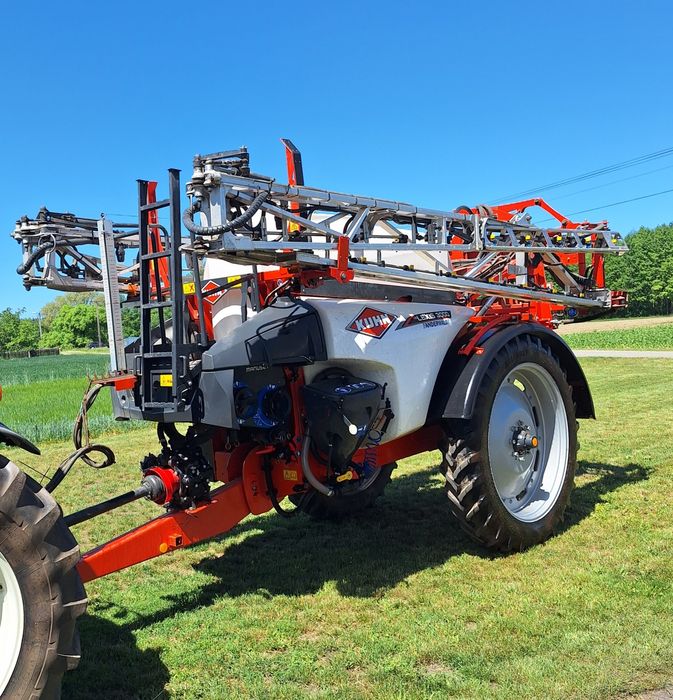 Opryskiwacz Kuhn Lexis 3000
