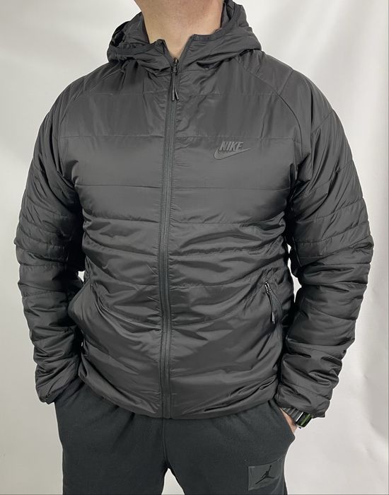 Ветровка мужская демисезон с капюшоном в топ качестве производ Китай