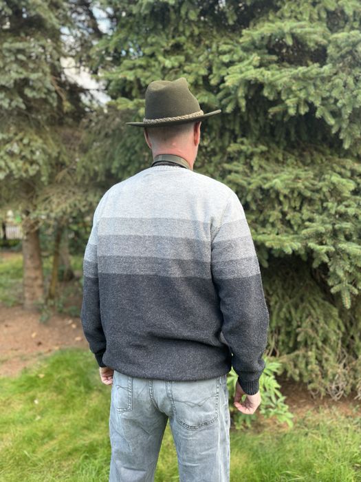 Sweter męski wełniany w kolorze szarości 2XL nowy