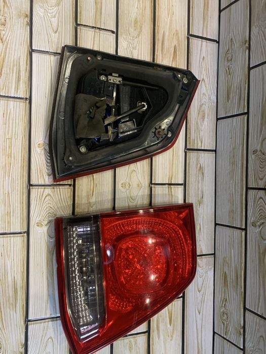 Задні фари Тойота ленд крузер 200 2010 годБ/у