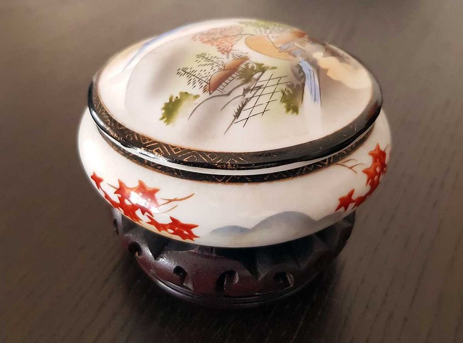 Caixa circular de joalheria porcelana japonesa com tampa RC ROI
