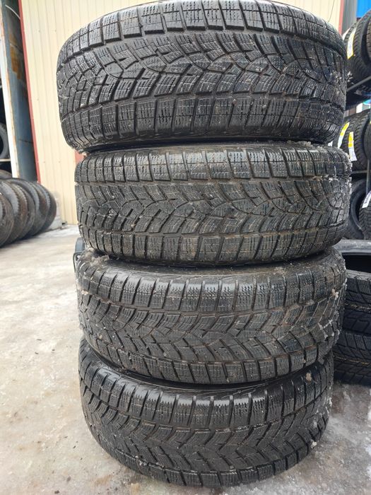 Шины 215/60/17 Good Year UltraGrip Performance