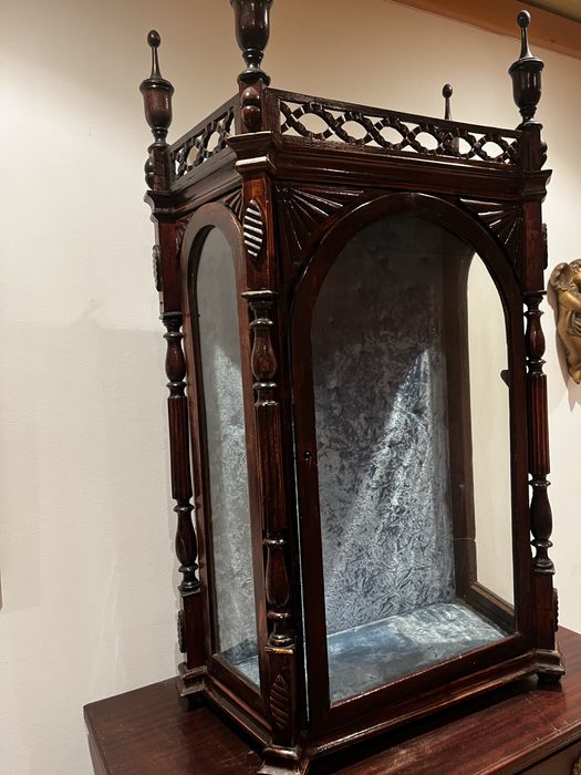 Camiseiro + Vitrine Antiga em Madeira Maciça