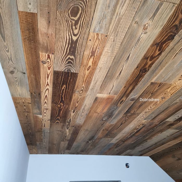 stuletnie stare deski drewno ścienne lamele belki na meble rustykalne