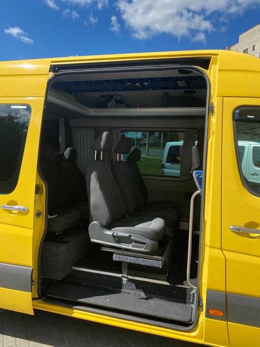 Автомобіль спринтер