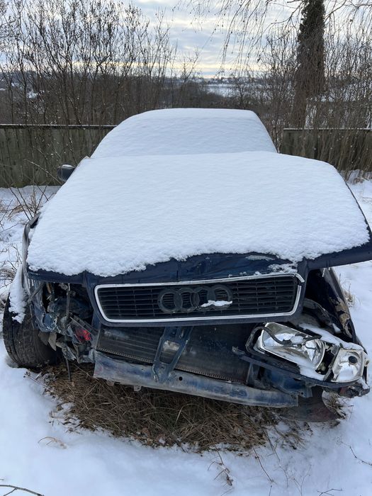 Машина Audi 80 b4 , продаю цілком або на розбір