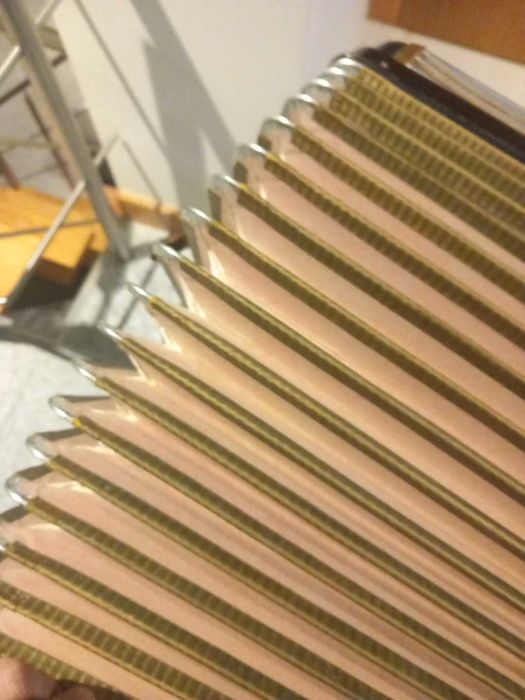 Acordeao Hohner amati iv 3