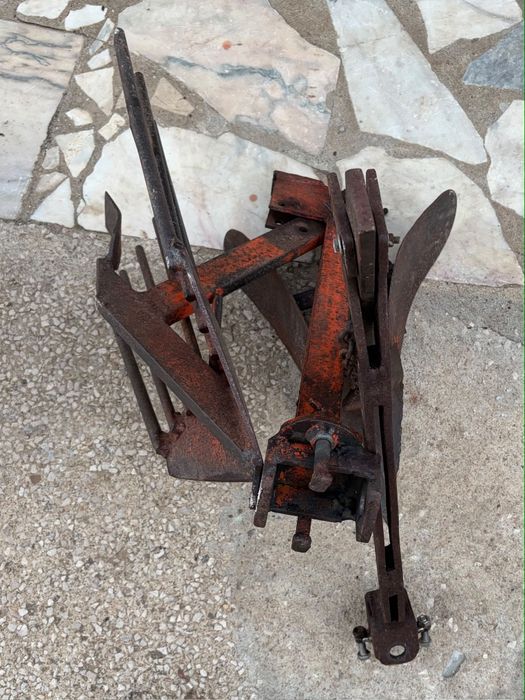 Trator Valpadana 14 CV