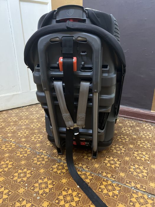 Дитяче автокрісло