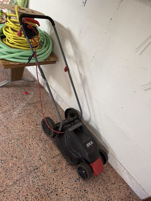 Maquina corta relva Skill 1300W