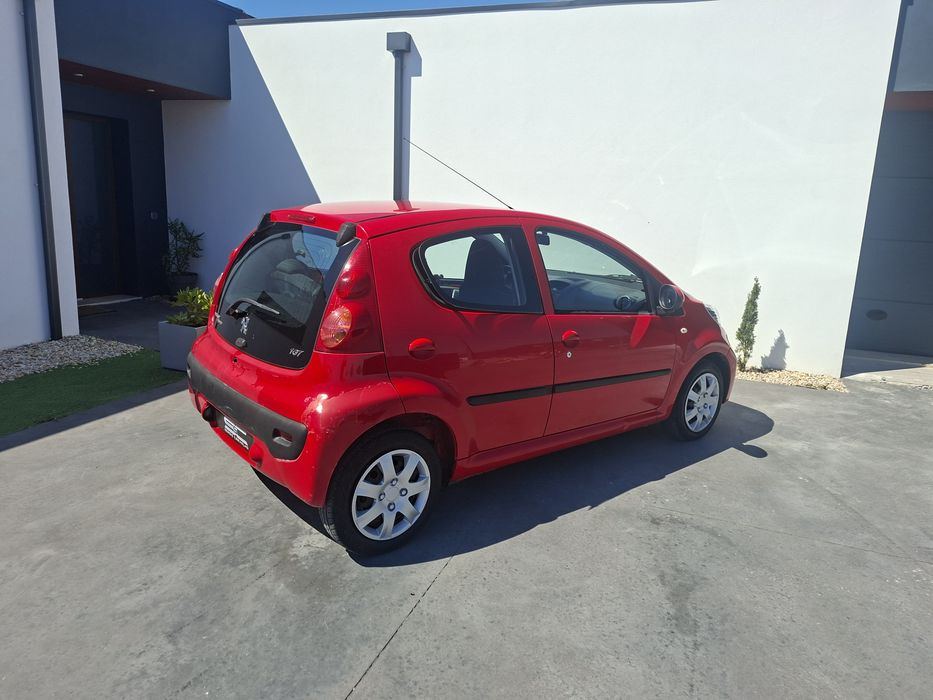 Peugeot 107 gasolina 120000kms