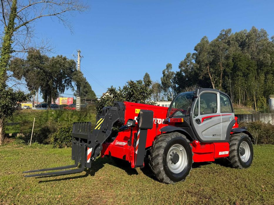 Multifunções telescópico Manitou 1440