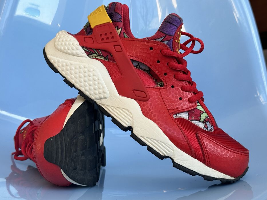 Nike huarache aloha red 38,5 ( 24,5 cm)