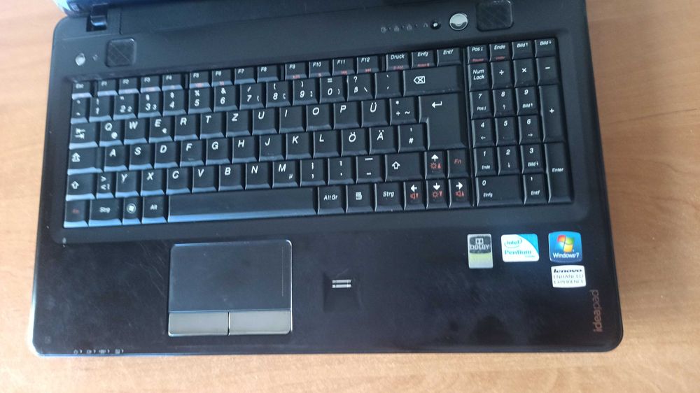 Laptop LENOVO do pracy,nauki i zabawy.