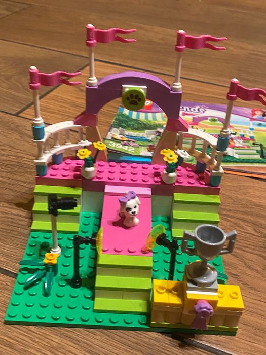 Lego Friends 3942 Wystawa psów