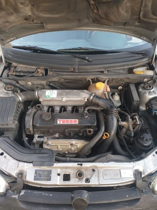 Opel Corsa B 1.5 TD Sport (1996) - Teto de Abrir - Motor Isuzu