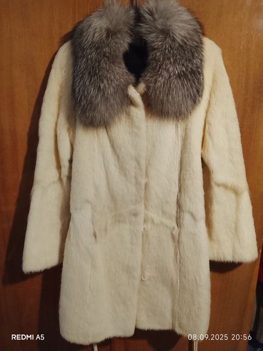 Шуба дуже гарна натуральне хутро