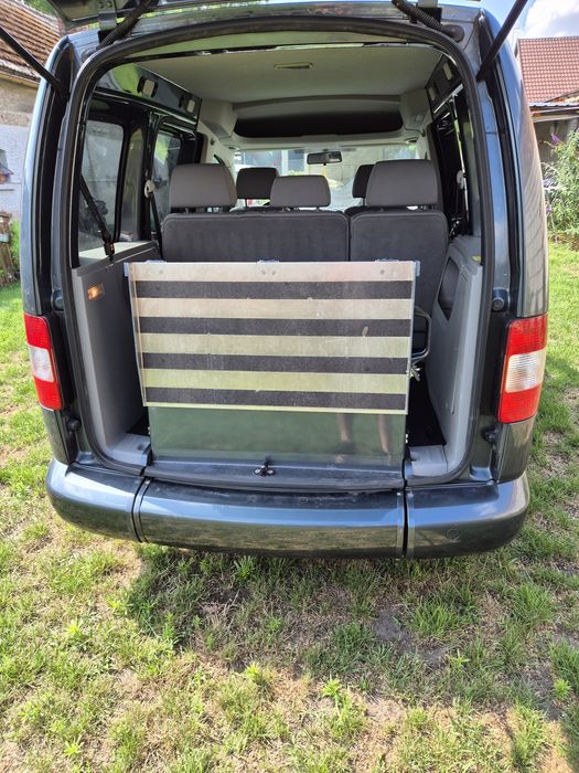 Volkswagen Caddy do przewozu osób niepełnosprawnych