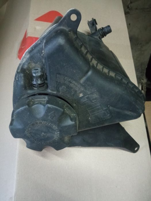 Розширювальний бак BMW Е70 Е81\82\83\90 F10\11\07\01\30 бачок тосола