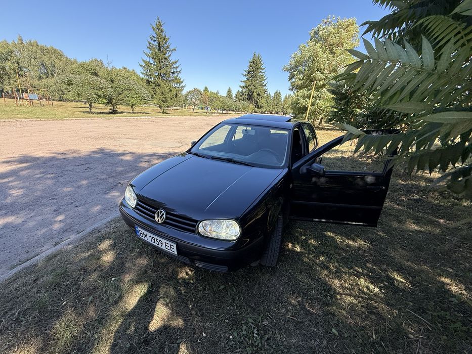 Гольф 4. 1.4. В рідній фарбі. 2000 рік