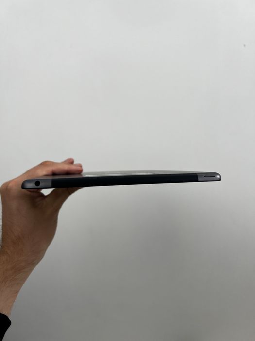 iPad 8 gen 10.2 32gb Wifi+ LTE Space Gray  планшет з гарантією