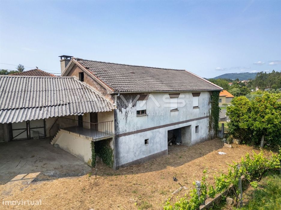Moradia T4 Venda em Escariz (São Mamede) e Escariz (São Martinho),Vila