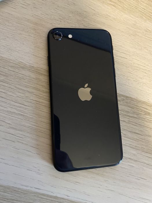 Iphone SE 128gb + earpods + capa protetora + cabo carregamento