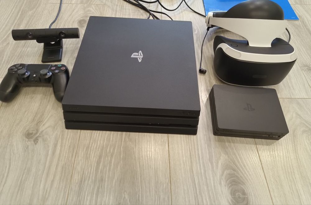 Ігрова приставка Sony PlayStation 4 pro + VR комплект