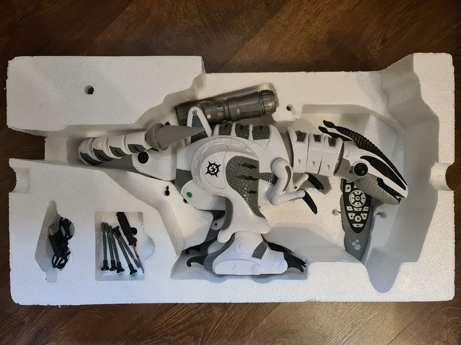 Інтерактивний робот-динозавр на пульті – ходить, гарчить, світиться