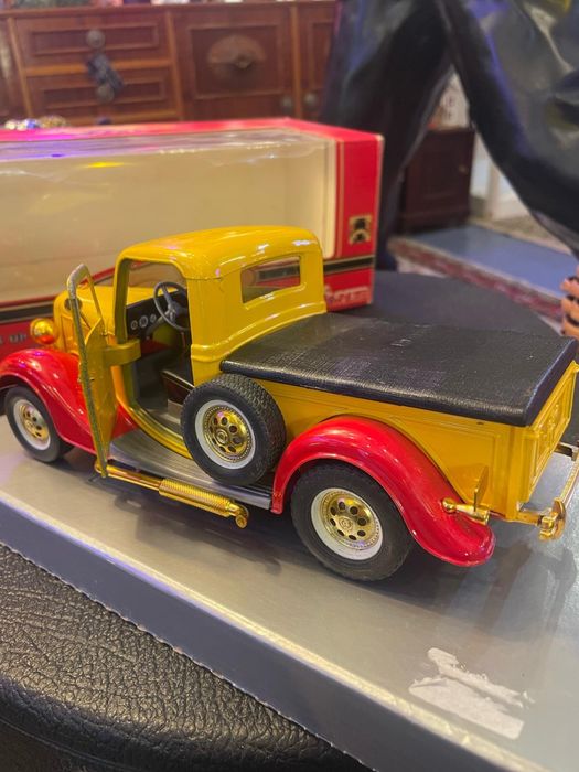 Miniatura Ford Pick Up 4404