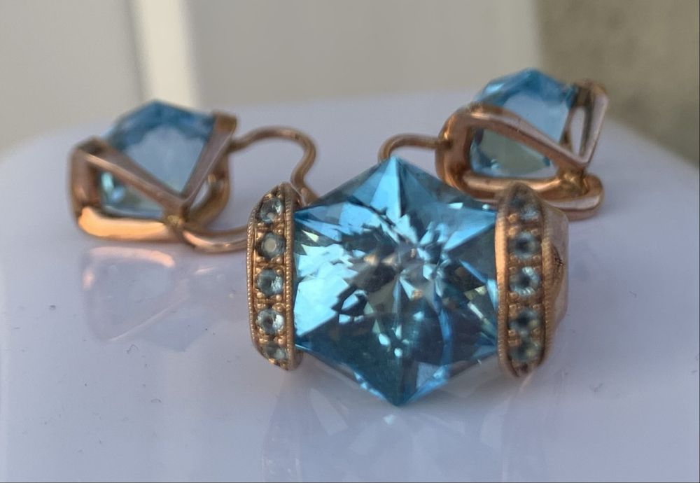 Золоті сережки і обручка з топазом 583 - 17,28гр