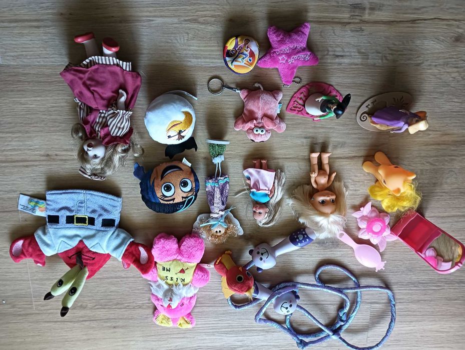 Vários brinquedos