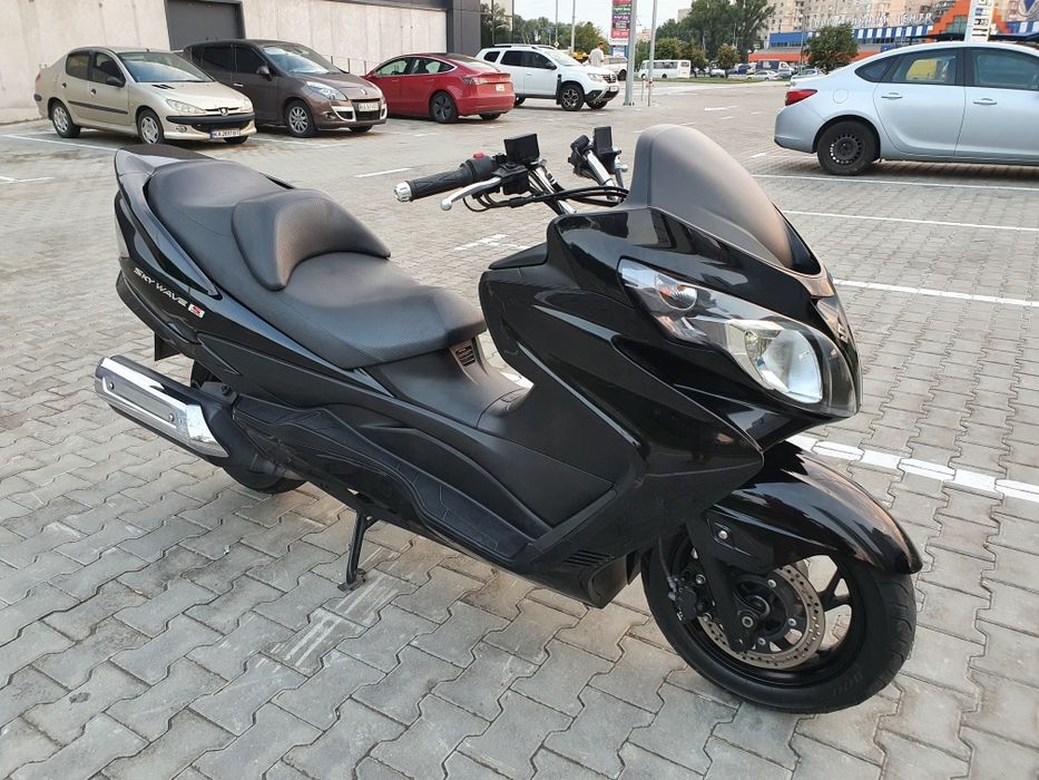 Yamaha Nmax 125 с контейнера макси скутер