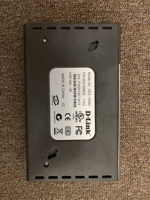 Комутатор D-link DES-1008D