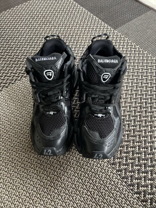 Balenciaga runner