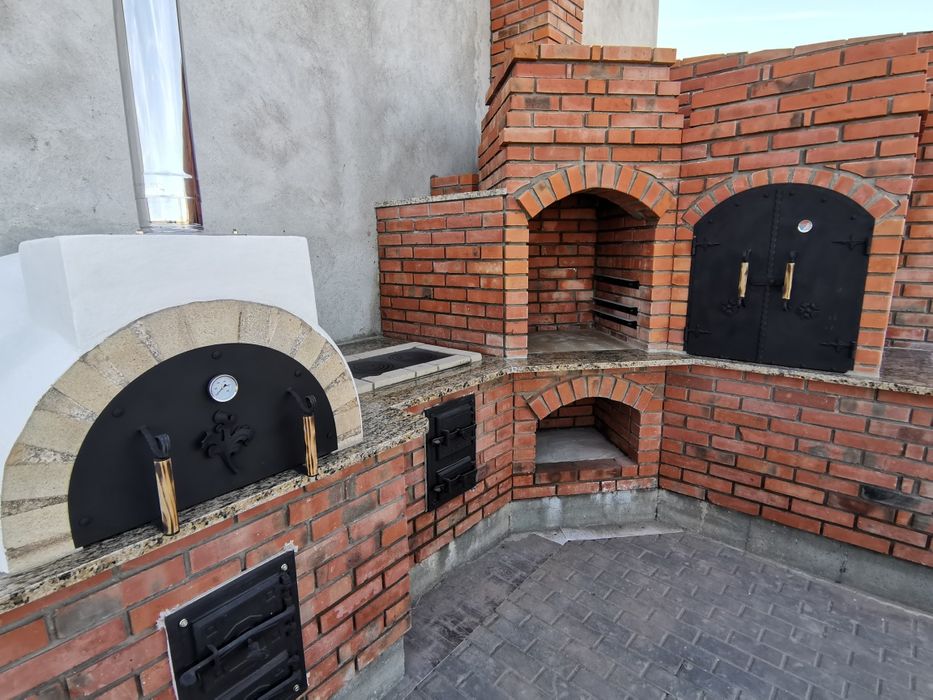 Grill. Wedzarnia. Piec chlebowy do pizzy angielka