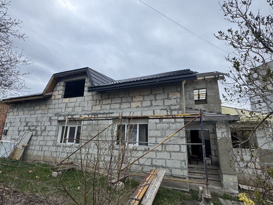 Продаж будинку  в м.Шептицький!