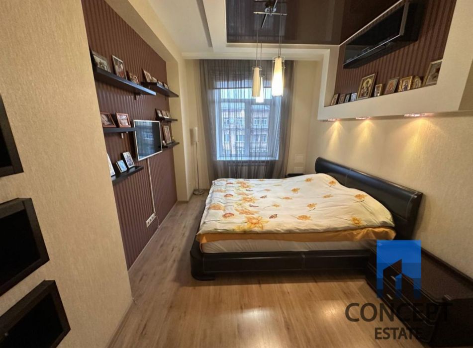 Продам отличную 3к сталинку на ул. Гончара 8!