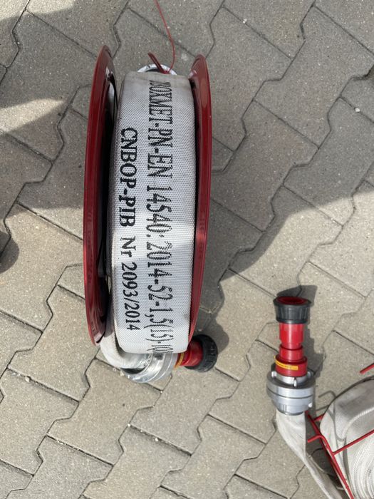 Wąż strażacki hydrantowy z prądownicą