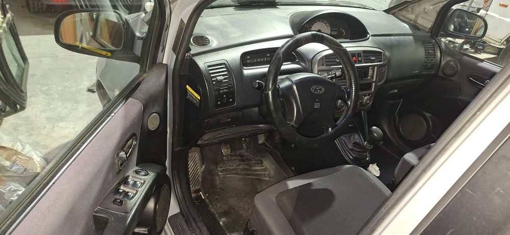 Hyundai matrix ano 2002 1.5crdi (motor danificado) para pecas
