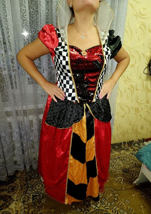 Платье Карточной Королевы.