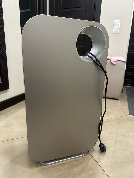 Очищувач повітря в квартирі /офісі  air purifierer