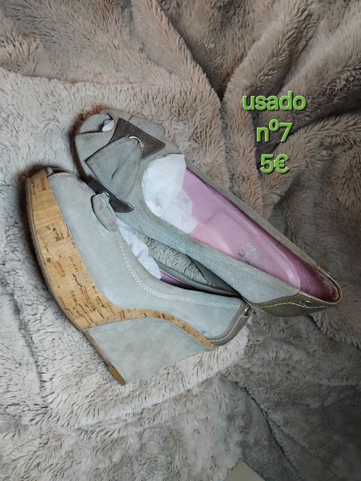 Calcado com pouco uso